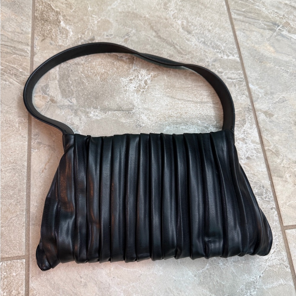 Vera Wang Black Pleated Women's Bag